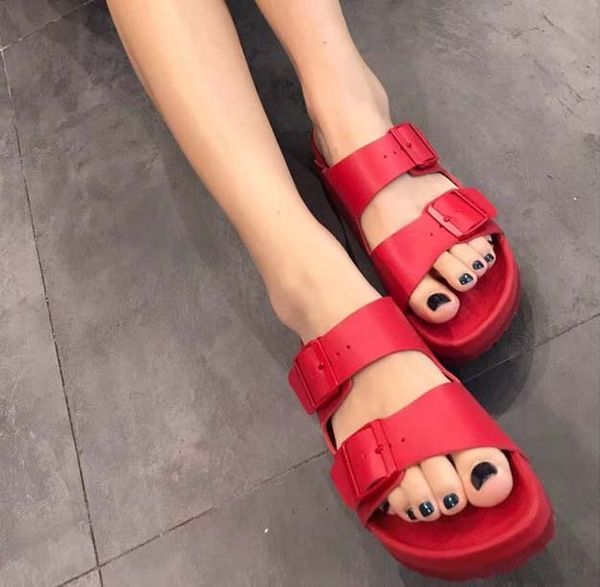 2019 woman slippers sandals designer shoes summer flat sandals flip flops fashion rubber slippers sandals with box size:35-40 kq2301, Black
2019 woman slippers sandals designer shoes summer flat sandals flip flops fashion rubber slippers sandals with box size:35-40 kq2301, Black