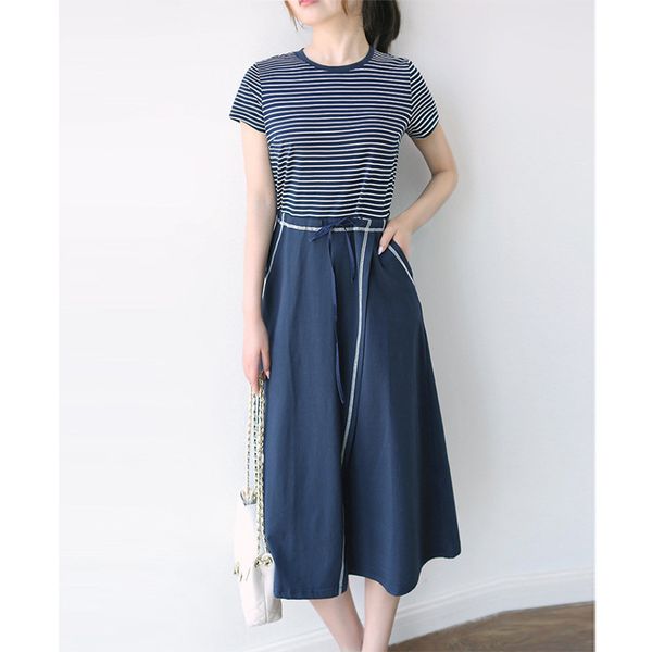 2020 women's stitching striped dress summer short sleeved lace-up dress women's boutique, Black;gray
2020 women's stitching striped dress summer short sleeved lace-up dress women's boutique, Black;gray