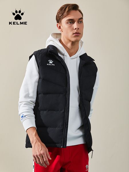 kelme men's velvet sports jacket sleeveless coat cotton custom logo football training vest warm jacket windproof 3891412, Black;red
kelme men's velvet sports jacket sleeveless coat cotton custom logo football training vest warm jacket windproof 3891412, Black;red
