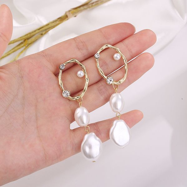 fashion women earrings set pearl crystal oval pendant gold earring sweet birthday party female jewelry gifts, Golden;silver
fashion women earrings set pearl crystal oval pendant gold earring sweet birthday party female jewelry gifts, Golden;silver