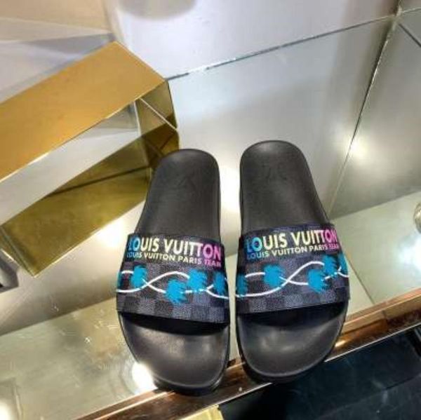 2019 роскоши designer summer резинового слайд сандалия для мужчин и женщины flat тапочки яркого красочного лето ощущения пронизывающего пляж, Blue;gray
2019 роскоши designer summer резинового слайд сандалия для мужчин и женщины flat тапочки яркого красочного лето ощущения пронизывающего пляж, Blue;gray