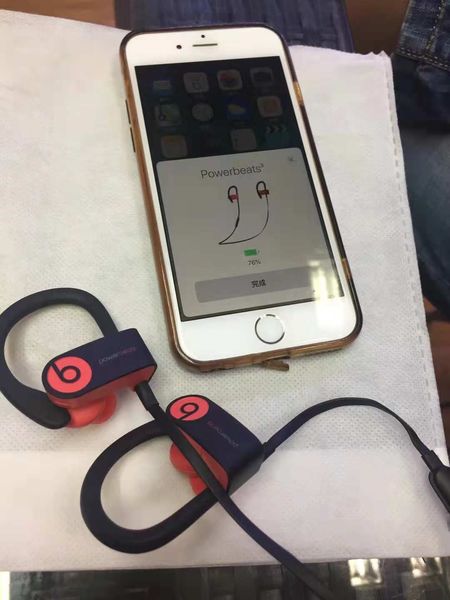 2019 Top Quality 3.0 wireless bluetooth headset with W1 CHIP though icloud connect noise cancelling sport headphones with seal retail box
2019 Top Quality 3.0 wireless bluetooth headset with W1 CHIP though icloud connect noise cancelling sport headphones with seal retail box