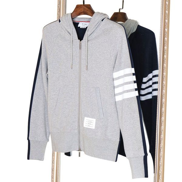 fashion 2020 tb brand hooded men sweatshirts hoodies male casual sportswear coat contrast color personality mens clothing, Black
fashion 2020 tb brand hooded men sweatshirts hoodies male casual sportswear coat contrast color personality mens clothing, Black