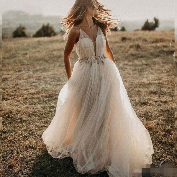 2020 beach wedding dresses v neck spaghetti strpas tulle luxury beads crystal floor length country wedding gowns vestido de novia, White
2020 beach wedding dresses v neck spaghetti strpas tulle luxury beads crystal floor length country wedding gowns vestido de novia, White