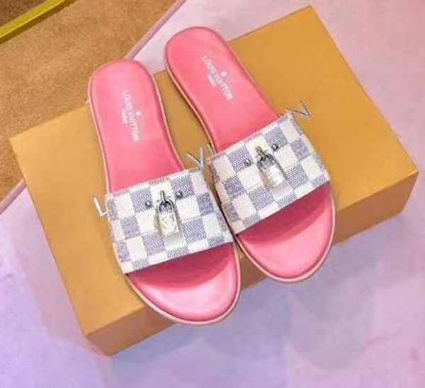 New women zz pari fa hion trend early ummer alphabet lipper leather de igner hoe imple tyle high end andal
New women zz pari fa hion trend early ummer alphabet lipper leather de igner hoe imple tyle high end andal