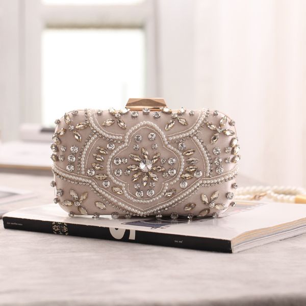 diamonds women evening bags vintage women clutches flap for female crystal handbags fashion shoulder embroidered evening bag
diamonds women evening bags vintage women clutches flap for female crystal handbags fashion shoulder embroidered evening bag