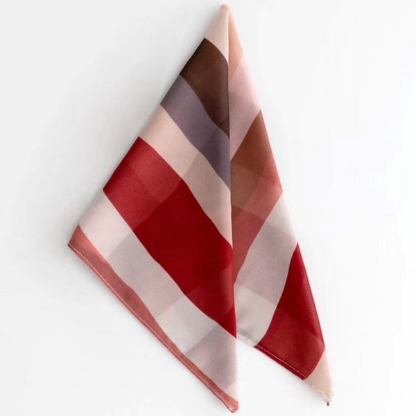designer women silk scarves toteme net star same paragraph 2019 new fashion square printed scarves 57*57mm girl scarf ing, Blue;gray
designer women silk scarves toteme net star same paragraph 2019 new fashion square printed scarves 57*57mm girl scarf ing, Blue;gray