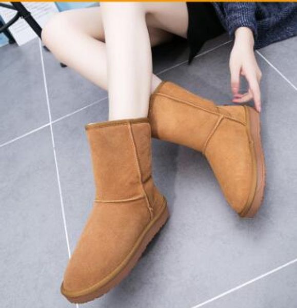 2020 new fashion australian classic low boots winter boots leather men and women with the same paragraph in the tube snow boots, Black
2020 new fashion australian classic low boots winter boots leather men and women with the same paragraph in the tube snow boots, Black