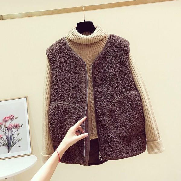 women sleeveless coats zipper plush warm ladies vest jackets short khaki tank casual clothing female outwear, Black;white
women sleeveless coats zipper plush warm ladies vest jackets short khaki tank casual clothing female outwear, Black;white
