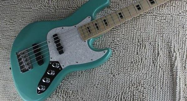 ustom new arrival light blue string bass with 9v battery active pickups guitar 1221
ustom new arrival light blue string bass with 9v battery active pickups guitar 1221