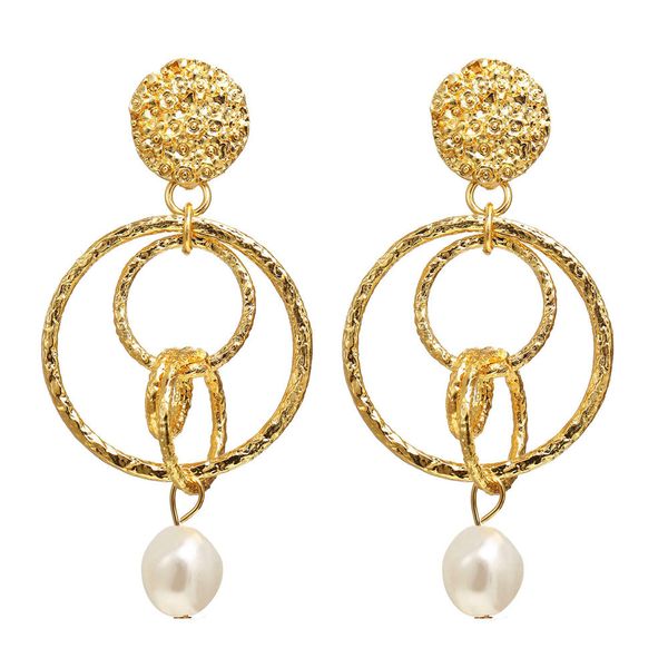 New Arrival Round Fashion Pearl Pendant Earring for Women Gold Creative Hoop Earrings Modern Jewelry Gifts
New Arrival Round Fashion Pearl Pendant Earring for Women Gold Creative Hoop Earrings Modern Jewelry Gifts