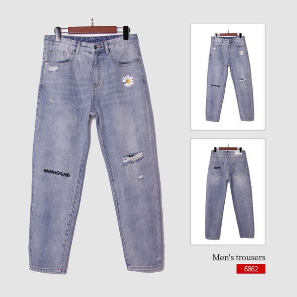 2020 spring and summer mens jeans small daisy embroidered straight loose pants youth popular brand net red pants men, Blue
2020 spring and summer mens jeans small daisy embroidered straight loose pants youth popular brand net red pants men, Blue