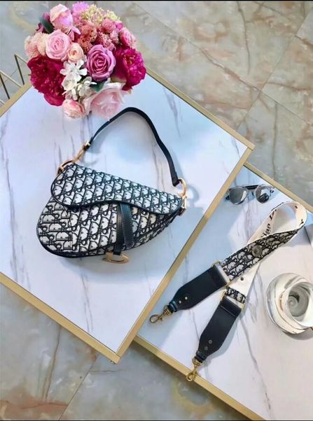 european fashion female large tote bag 2020 new quality leather women's designer handbag large capacity shoulder messenger bag purse ta
european fashion female large tote bag 2020 new quality leather women's designer handbag large capacity shoulder messenger bag purse ta