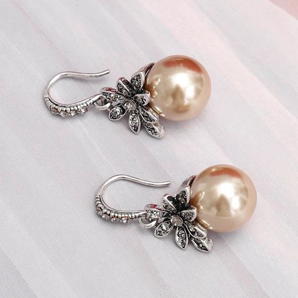 new fashion vintage sun flower pearl drop earrings for women fine jewelry accessory brincos high quality, Silver
new fashion vintage sun flower pearl drop earrings for women fine jewelry accessory brincos high quality, Silver