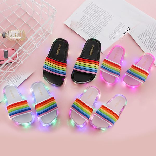 2020 footwear luminous jelly summer children's led slipper girls slippers pvc non-slip rainbow beach sandals kids home bathroom y200623, Black;red
2020 footwear luminous jelly summer children's led slipper girls slippers pvc non-slip rainbow beach sandals kids home bathroom y200623, Black;red