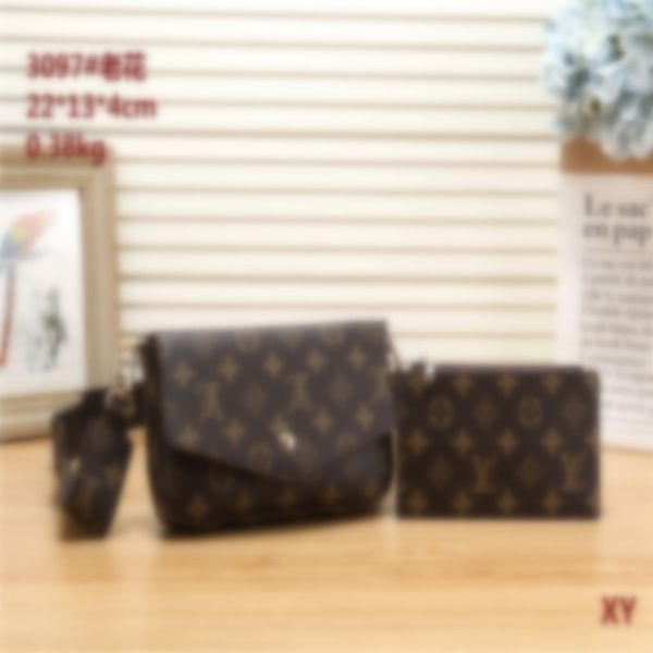 3097leather classic fashion handbag card bag zero wallet men's and women's backpacks single shoulder bag
3097leather classic fashion handbag card bag zero wallet men's and women's backpacks single shoulder bag