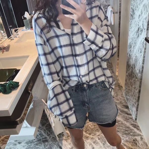 shirt women 2020 loose fresh blue plaid shirt women's light sunscreen women's summer, White
shirt women 2020 loose fresh blue plaid shirt women's light sunscreen women's summer, White