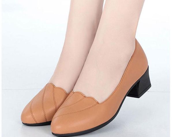 2019 women's shoes in spring and autumn with new style middle heel coarse heel round head mother shoes @2221, Black
2019 women's shoes in spring and autumn with new style middle heel coarse heel round head mother shoes @2221, Black