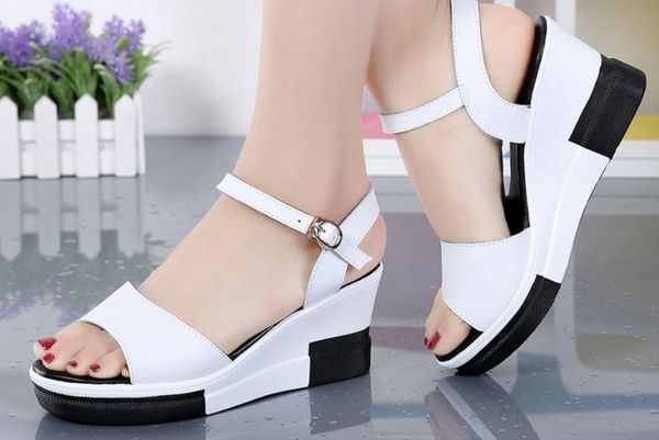 2019 women's sandals in summer with new style slope heel thick bottom waterproof table @2399, Black
2019 women's sandals in summer with new style slope heel thick bottom waterproof table @2399, Black