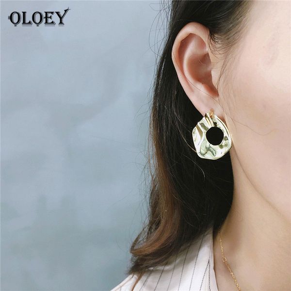 oloey 100% реальные 925 серебрянные серьги стержня для женщин корейской ins нерегулярное brinco серьги fine партии ювелирных подарков yme570, Golden;silver
oloey 100% реальные 925 серебрянные серьги стержня для женщин корейской ins нерегулярное brinco серьги fine партии ювелирных подарков yme570, Golden;silver