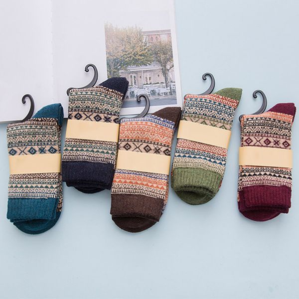 5 pairs striped floral keep warm soft breathable autumn socks retro middle tube artificial wool thermal christmas winter adults, Black;white
5 pairs striped floral keep warm soft breathable autumn socks retro middle tube artificial wool thermal christmas winter adults, Black;white