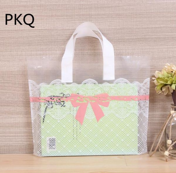 100pcs lace large plastic bags party favor clothes gift packaging bag plastic shopping bags with handle
100pcs lace large plastic bags party favor clothes gift packaging bag plastic shopping bags with handle