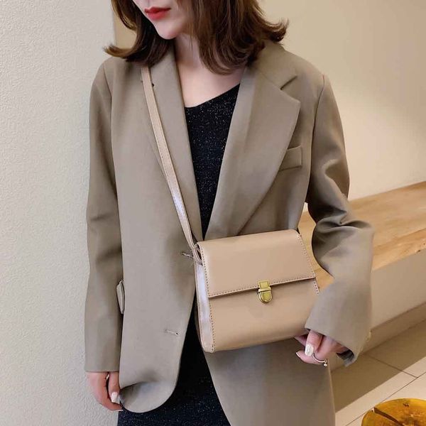 women solid color simple shoulder crossbody bags for women messenger bags casual phone bag 2019 vintage leather handbags
women solid color simple shoulder crossbody bags for women messenger bags casual phone bag 2019 vintage leather handbags