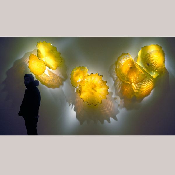 2020 new popular blown glass plate modern art hanging blown glass plate bulk decorative yellow wall art
2020 new popular blown glass plate modern art hanging blown glass plate bulk decorative yellow wall art