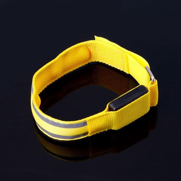 led spot reflective armband reflective led light arm armband strap safety belt for night running cycling
led spot reflective armband reflective led light arm armband strap safety belt for night running cycling