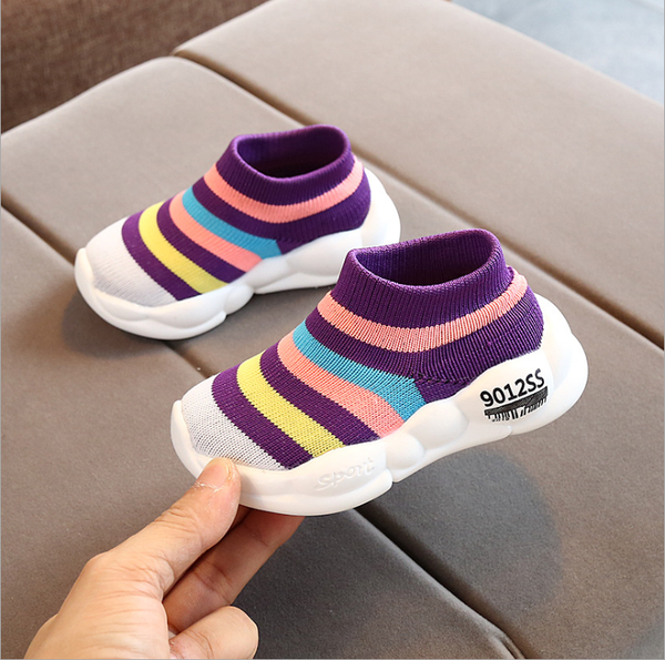 20 spring new korean children's socks shoes boys and girls flying woven breathable mesh sports shoes high-stretch, Black;red
20 spring new korean children's socks shoes boys and girls flying woven breathable mesh sports shoes high-stretch, Black;red
