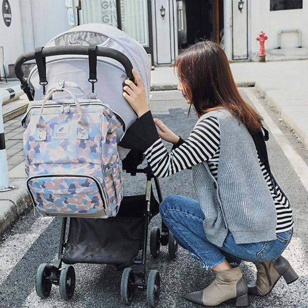 fashion diaper bags 2020 new arrival baby outdoor multi-function large-capacity mother bag fshion printing backpack tote diaper 2020 bags
fashion diaper bags 2020 new arrival baby outdoor multi-function large-capacity mother bag fshion printing backpack tote diaper 2020 bags