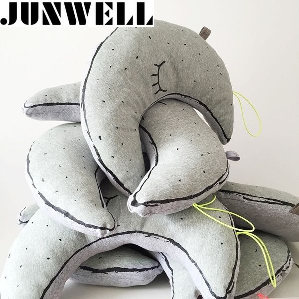 2016 new kids room decorative shaped cushions moon bulb star luminous pillows baby placate pillow for child star cushion
2016 new kids room decorative shaped cushions moon bulb star luminous pillows baby placate pillow for child star cushion