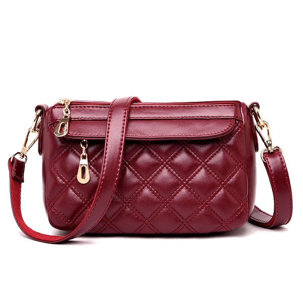 the new 2020 collection is stylish retro elegant ethnic simple one shoulder handbag for ladies
the new 2020 collection is stylish retro elegant ethnic simple one shoulder handbag for ladies