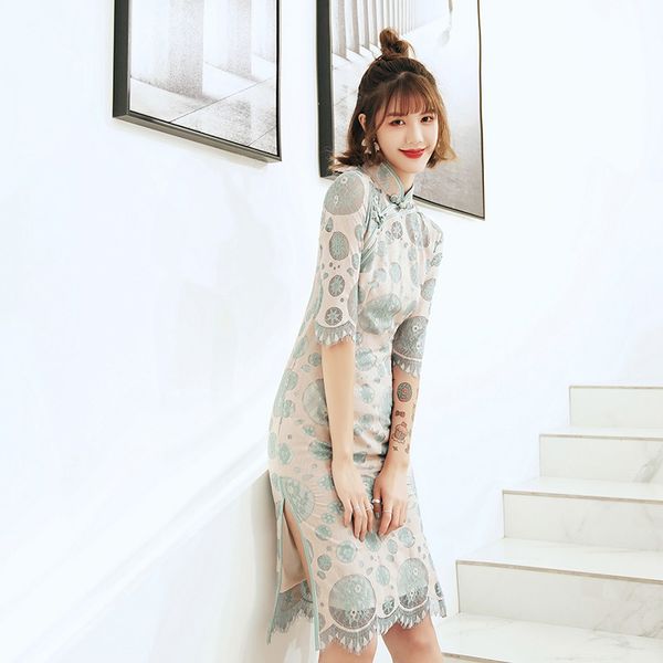 lace blue perspective cheongsam plus size vestidso elegant mandarin collar qipao half sleeve 2020 new wedding party gown, Red
lace blue perspective cheongsam plus size vestidso elegant mandarin collar qipao half sleeve 2020 new wedding party gown, Red