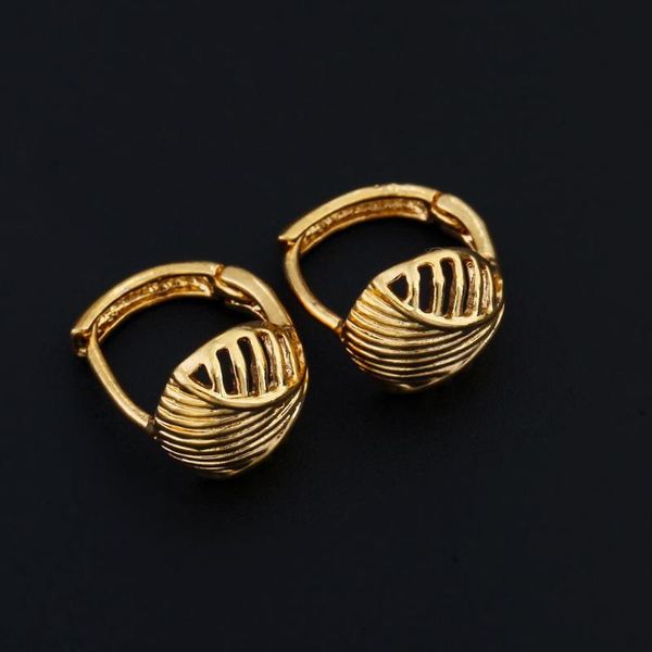 trendy gold color ethiopian earrings african wedding hollow earrings women jewelry, Golden;silver
trendy gold color ethiopian earrings african wedding hollow earrings women jewelry, Golden;silver