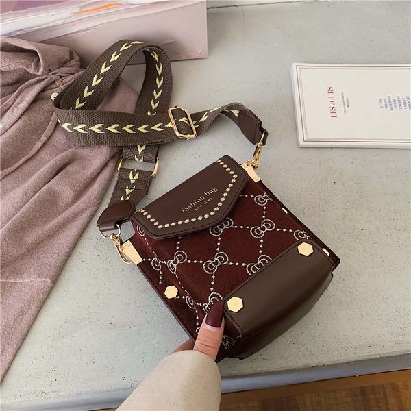 vintage crossbody bags for women falee letter luxury handbags hand bag designer 2020 winter women's shoulder bag and wallet
vintage crossbody bags for women falee letter luxury handbags hand bag designer 2020 winter women's shoulder bag and wallet
