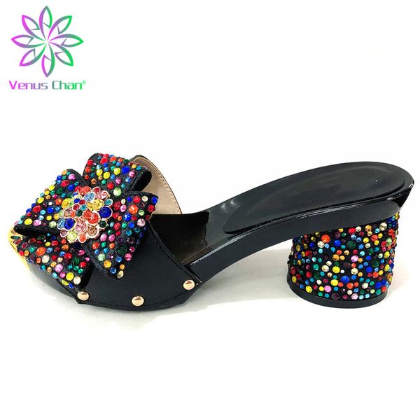 2019 summer new design italian women shoes super high with shinning crystal slipper for wedding party black
2019 summer new design italian women shoes super high with shinning crystal slipper for wedding party black
