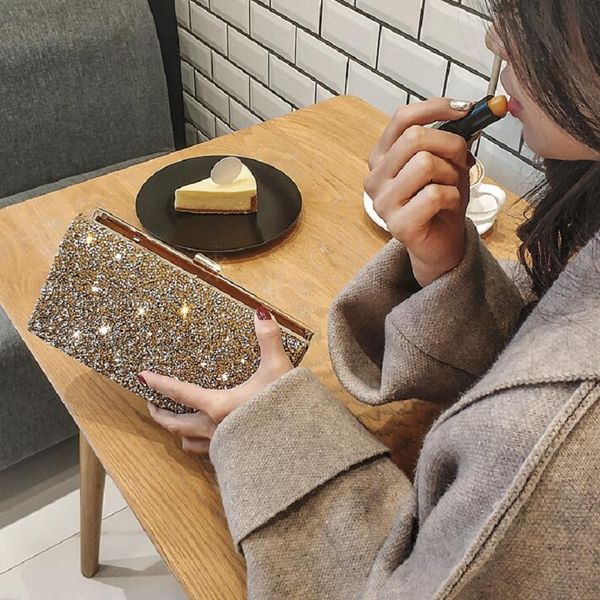 luxury gold sequined diamond women evening clutch purses chain wedding bag phone pocket party day handbags
luxury gold sequined diamond women evening clutch purses chain wedding bag phone pocket party day handbags