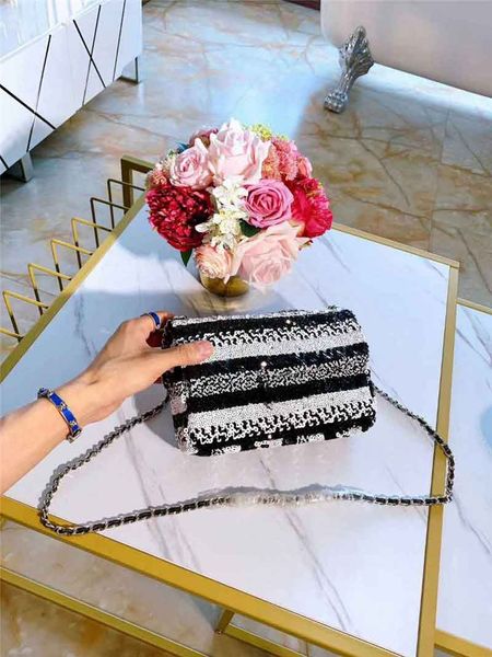 2019 women designer handbags cf classical style bag crossbody messenger shoulder bags purses dust bag box
2019 women designer handbags cf classical style bag crossbody messenger shoulder bags purses dust bag box
