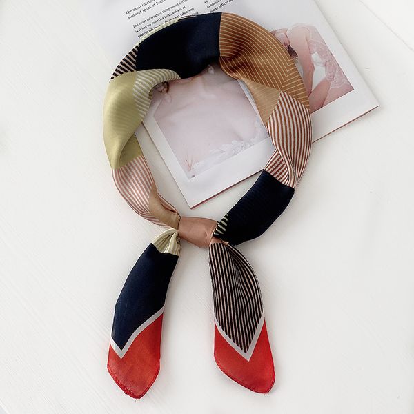 70cm silk scarf women 2020 new elegant chic small square scarves color stitching rhombus professional decorative scarf headband, Blue;gray
70cm silk scarf women 2020 new elegant chic small square scarves color stitching rhombus professional decorative scarf headband, Blue;gray