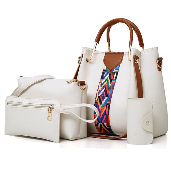 4pcs/ set shoulder messenger bag bohemian style pu leather printing retro pattern hand bag shoulder bag+card package
4pcs/ set shoulder messenger bag bohemian style pu leather printing retro pattern hand bag shoulder bag+card package