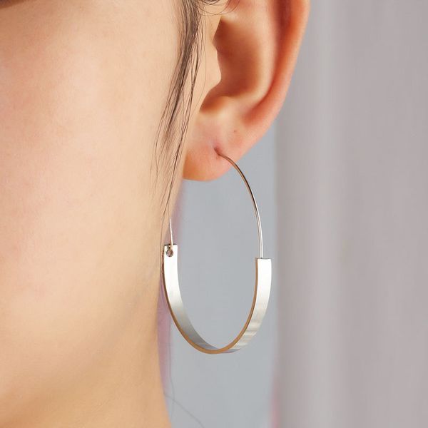semicircle metallic band golden silver wide & thin band big style piercing hoop earrings for women
semicircle metallic band golden silver wide & thin band big style piercing hoop earrings for women