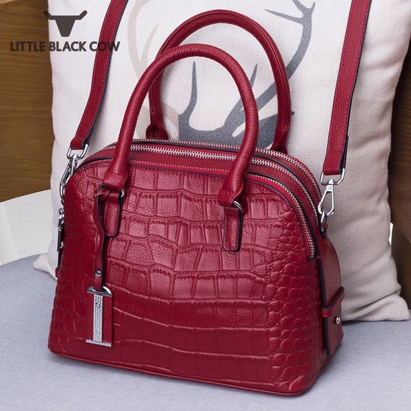 elegant women genuine leather handbag office crocodile pattern cowhide shell tote female zipper multi-layer shoulder bags
elegant women genuine leather handbag office crocodile pattern cowhide shell tote female zipper multi-layer shoulder bags