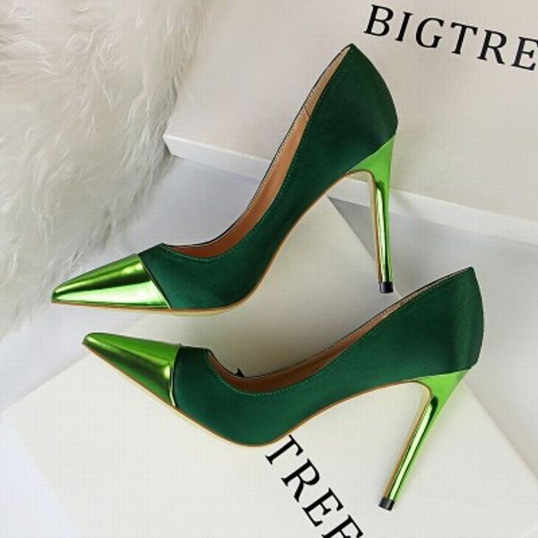 2020 spring new satin color matching pointed toe high heels with green nightclub women's single shoes, Black
2020 spring new satin color matching pointed toe high heels with green nightclub women's single shoes, Black