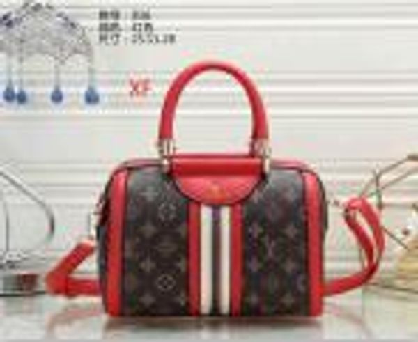 2020 Handbag Womens Men Messenger Bag famous Designers brand Shoulder Bags Crossbody Bag Handbag Wallet dorp shipping handbags tag red
2020 Handbag Womens Men Messenger Bag famous Designers brand Shoulder Bags Crossbody Bag Handbag Wallet dorp shipping handbags tag red