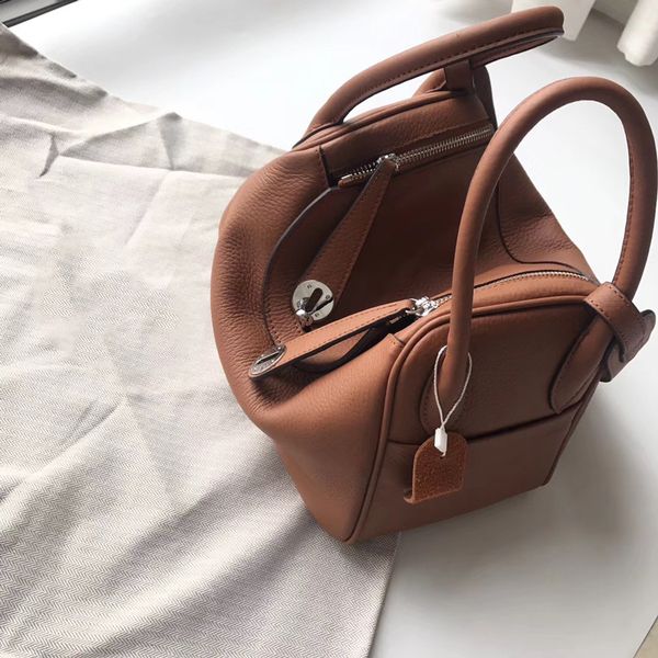 handbags cross body bags plain dress women belt classic letter zipper bag genuine leather pure color
handbags cross body bags plain dress women belt classic letter zipper bag genuine leather pure color