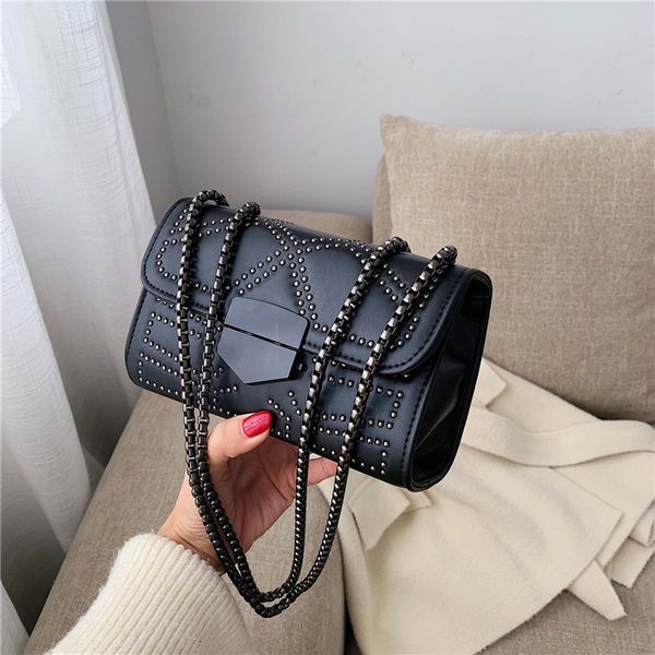 женские crossbody цепные сумки для женщин 2020 кожа роскошные сумки конструктора sling мешком главная дамы рука плеча сумку
женские crossbody цепные сумки для женщин 2020 кожа роскошные сумки конструктора sling мешком главная дамы рука плеча сумку