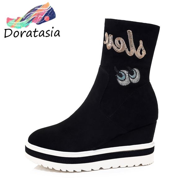 2019 fashion cartoon embroidery wedges high heels boots female shoes woman winter walking ankle boots women shoes, Black
2019 fashion cartoon embroidery wedges high heels boots female shoes woman winter walking ankle boots women shoes, Black