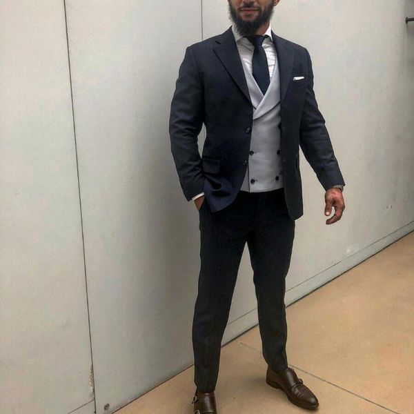 black groom tuxedos slim fit men suits for wedding grey vest notched lapel man blazer 3piece latest coat pants designs terno masculino, Black;gray
black groom tuxedos slim fit men suits for wedding grey vest notched lapel man blazer 3piece latest coat pants designs terno masculino, Black;gray