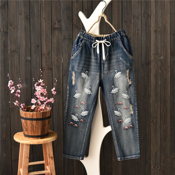 autumn paragraph retro national wind elastic waist drawstring embroidery pattern frayed denim trousers female swan, Blue
autumn paragraph retro national wind elastic waist drawstring embroidery pattern frayed denim trousers female swan, Blue